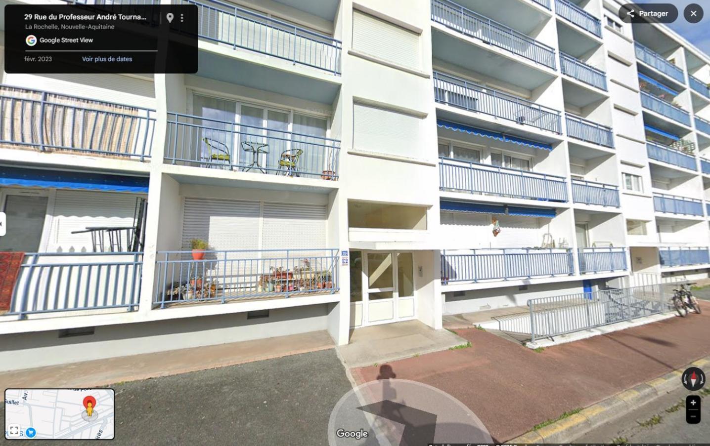 5 appartements indépendants situés à mi-chemin entre le Vieux Port et le Pont de l île de Ré La Rochelle  Extérieur photo